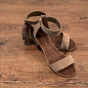 Tassel suede sandals
